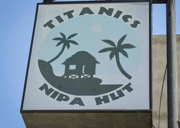 Titanic's Nipa Hut 호스텔