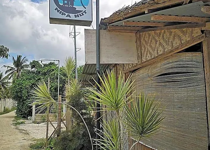 Titanic's Nipa Hut 호스텔 *